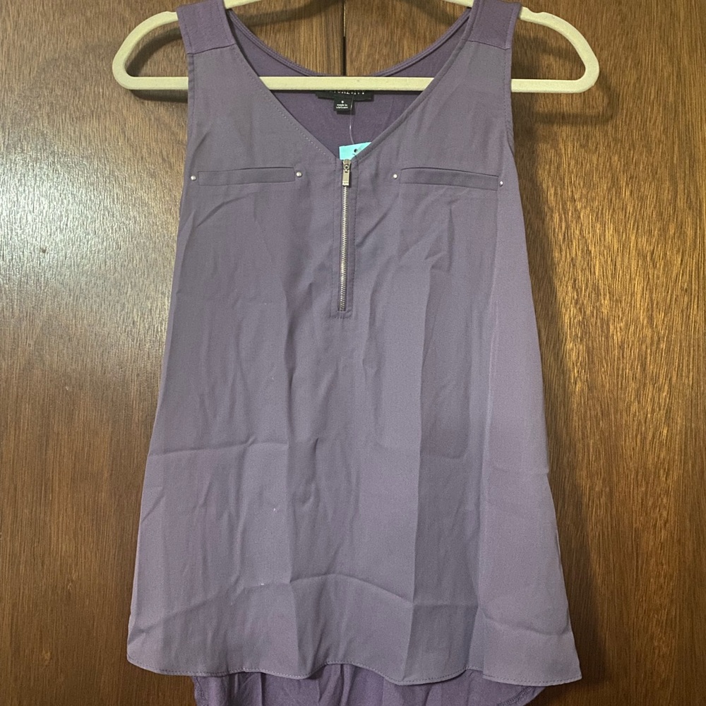 Fortune + Ivy lightweight sleeveless high low tank.  Size small.